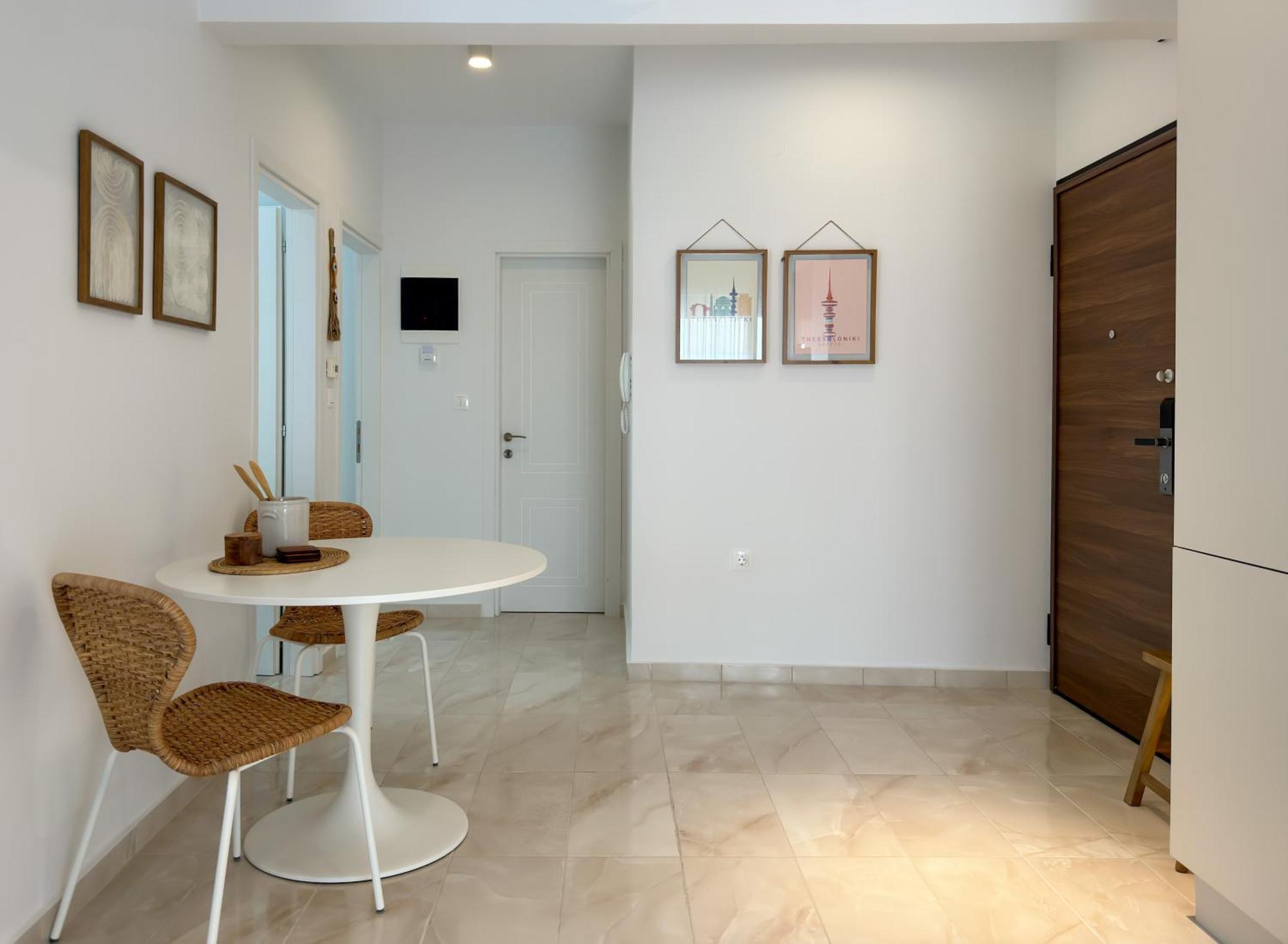 Luxury Downtown Apartment Guya เทสซาโลนิกิ ภายนอก รูปภาพ