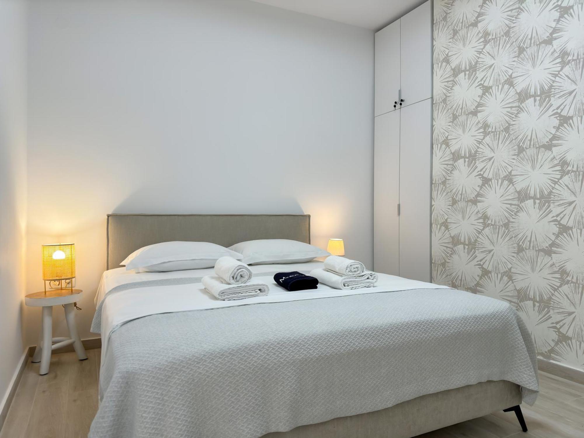 Luxury Downtown Apartment Guya เทสซาโลนิกิ ภายนอก รูปภาพ